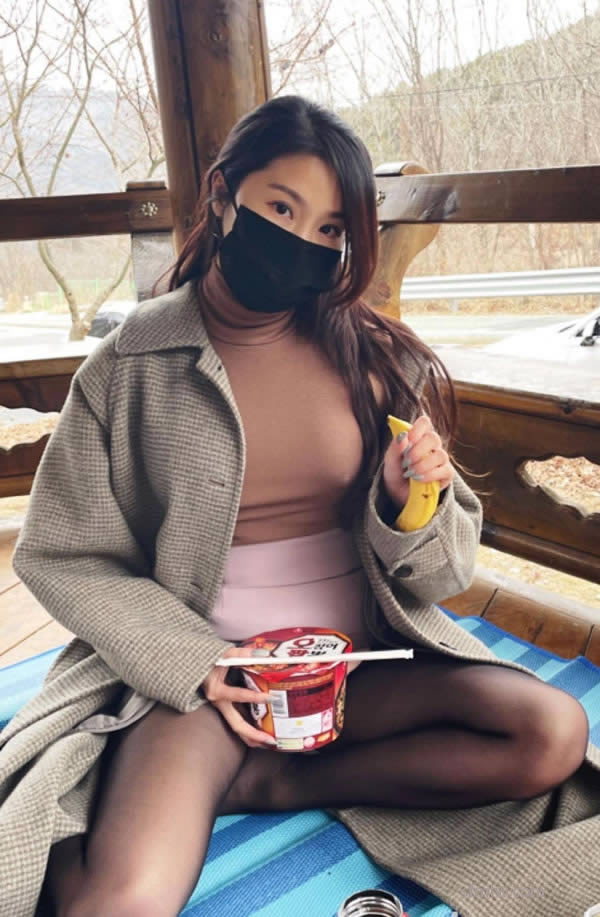 私房 jena户外 秀丽健身仙女 尺度人体图集4 P.1 