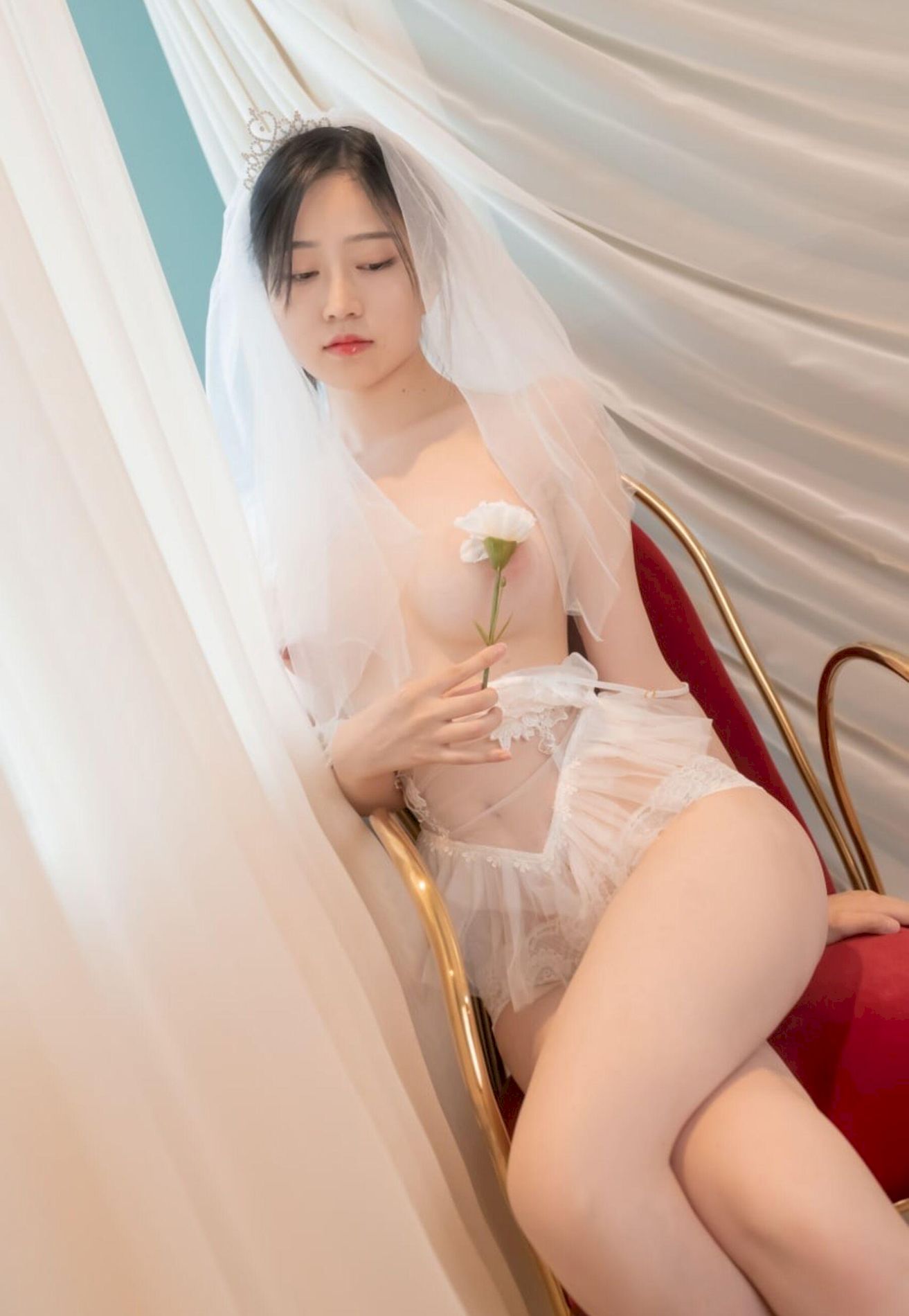 倾城丽人  人体裸模 年年 《小婚纱》 魅模 P.10