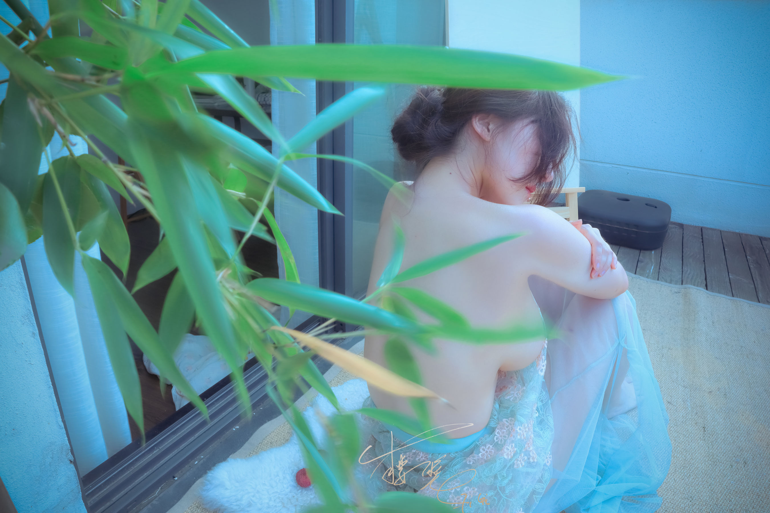 美图秀-[福利COS] 网络红人樱晚gigi - 夏末未至 网红COS-第1张