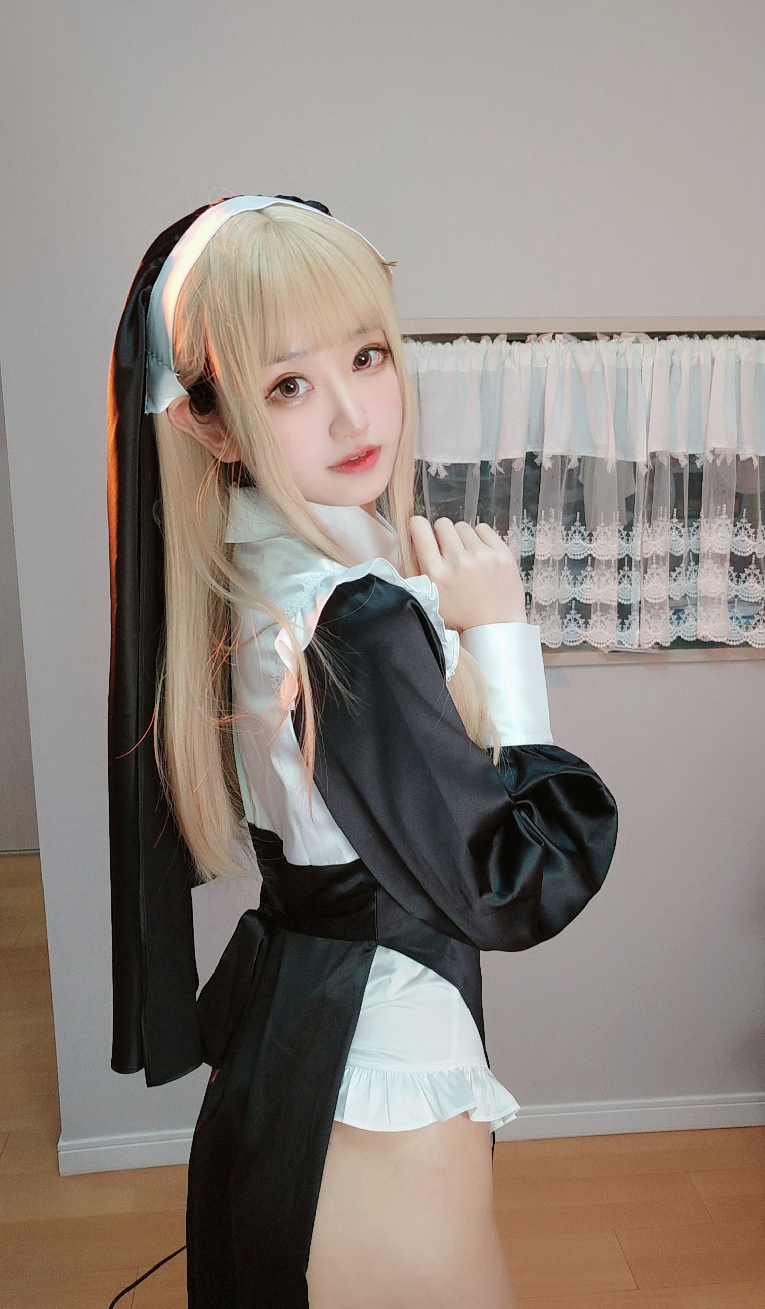 美图秀-[福利COS] 千阳(ちよ) - 修女 网红COS-第1张