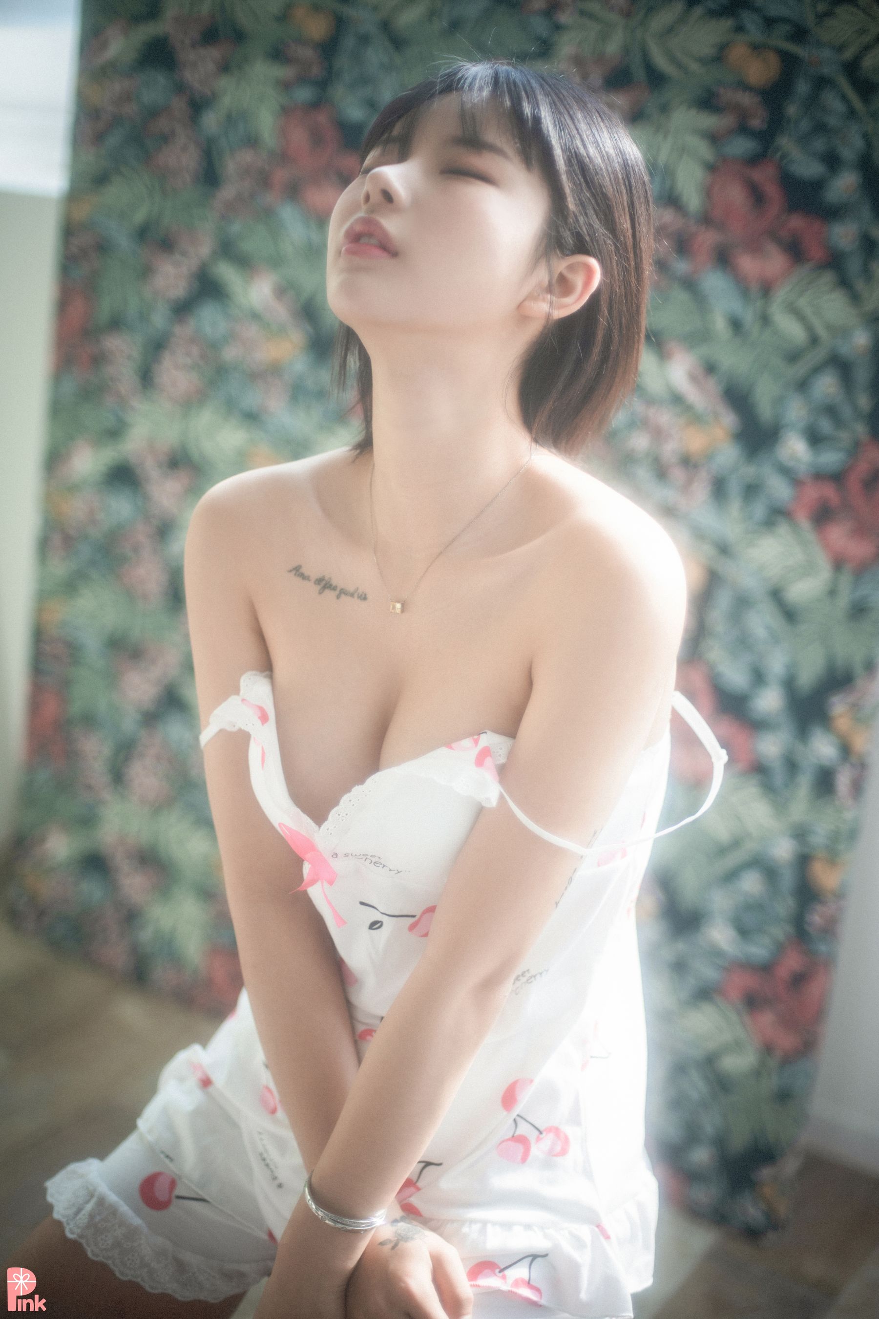 PINK RIBBON Uuuha – Floral – 1 日韩美图-第3张