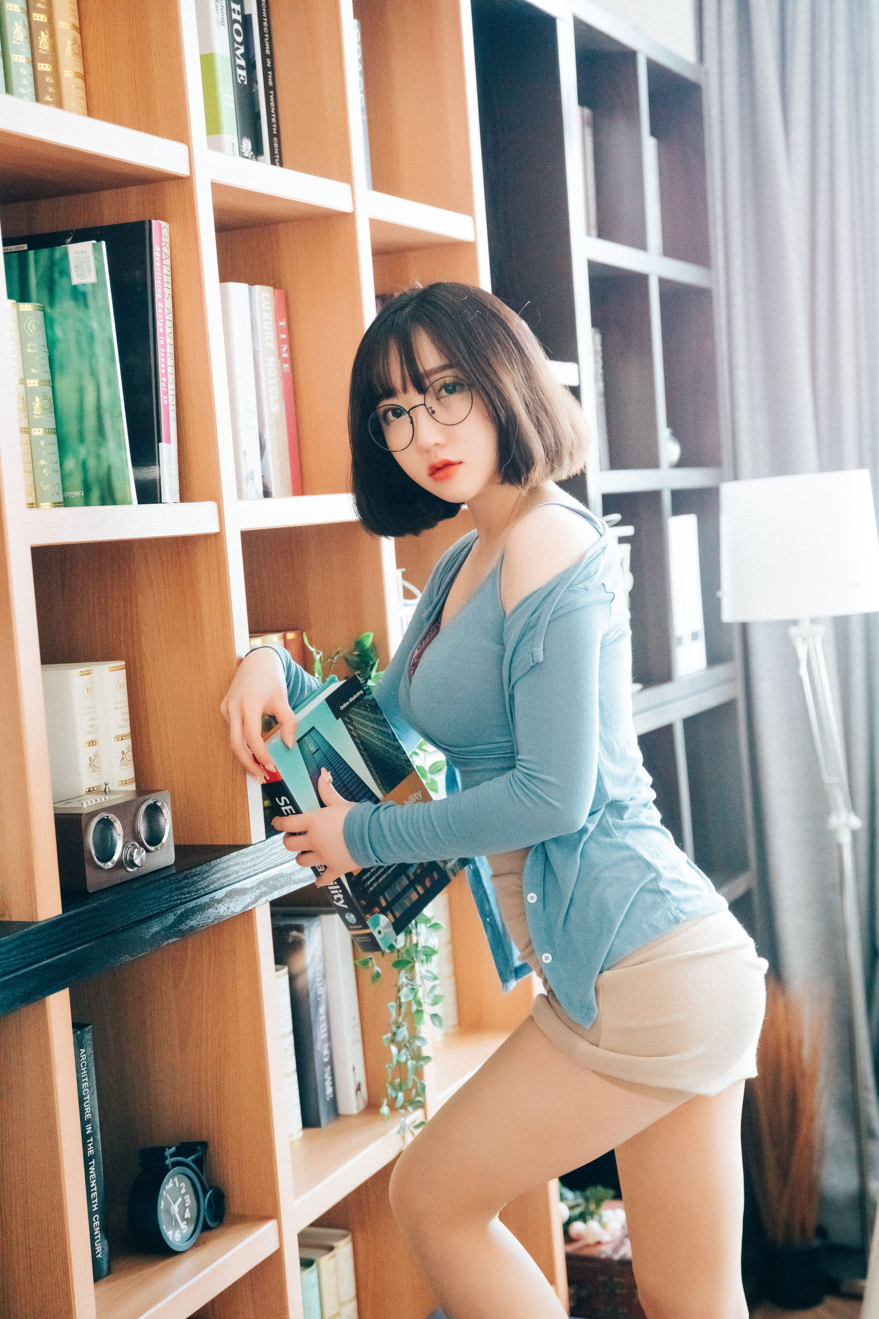 [LOOZY] Yeeun – Librarian Girl 日韩美图-第76张
